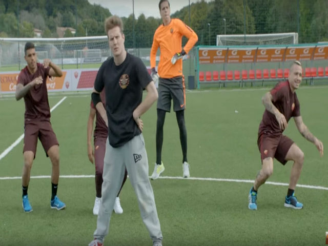 Bóng đá - SAO Roma "trốn" tập trung ĐTQG đi... nhảy hip-hop