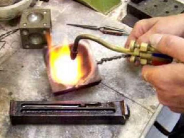 Tin pháp luật - Tiết lộ công thức làm vàng giả, máy soi chào thua