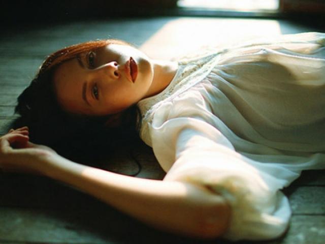 Bạn trẻ - Cuộc sống - "Cô ấy xinh đẹp, trẻ trung hơn cô gấp vạn lần"