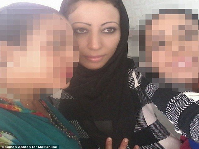 Chân dung nữ khủng bố liều chết đầu tiên ở châu Âu