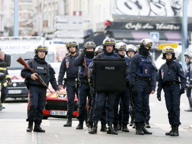 Infographic: Nhìn lại 1 tuần sau khủng bố đẫm máu ở Pháp