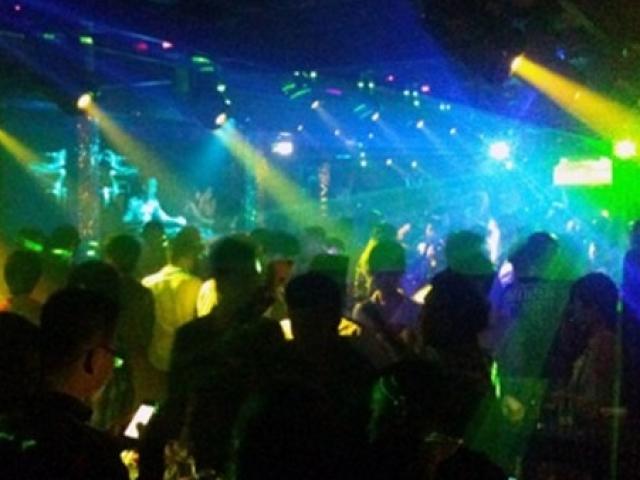 Pháp luật - Thế giới ngầm tại bar: Hóa thân thành "trai mồi"