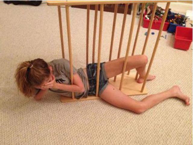 Bạn trẻ - Cuộc sống - Tóc vàng hoe "chết điếng" với những tai nạn khó đỡ