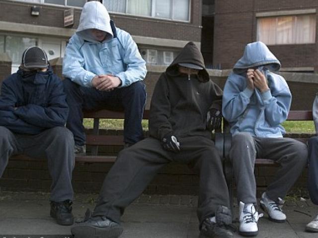 Thế giới - Trẻ em đường phố Bỉ cướp bóc, kiếm tiền cho IS