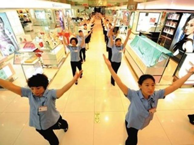 Tin tức trong ngày - Phạt nhân viên không tập thể dục 15.000 đồng/buổi là vô luật!