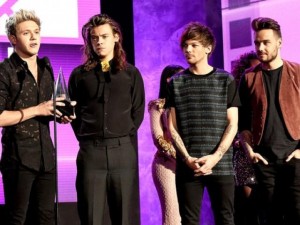 One Direction trở thành  " Nghệ sĩ xuất sắc AMA 2015 " 