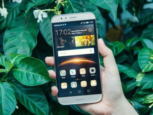 Dế sắp ra lò - Trên tay smartphone tầm trung Huawei G7 Plus mới