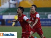 Bóng đá - Dùng chân cực tệ, thủ môn U21 Singapore trả giá đắt