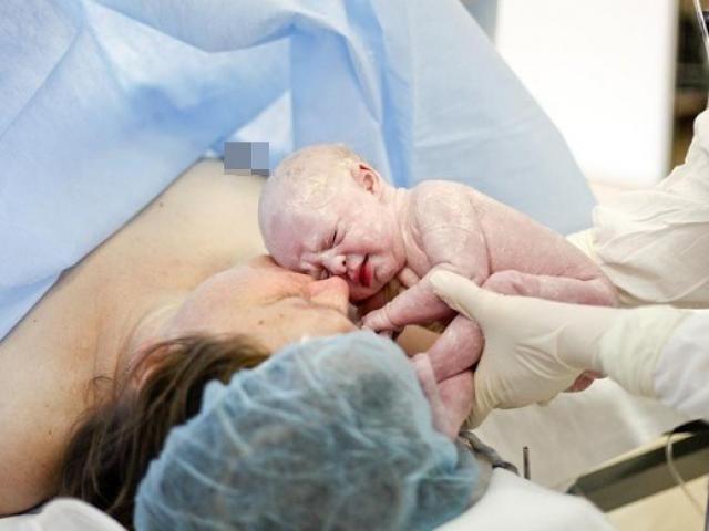 Sức khỏe đời sống - Những bất lợi cho trẻ khi mổ lấy thai