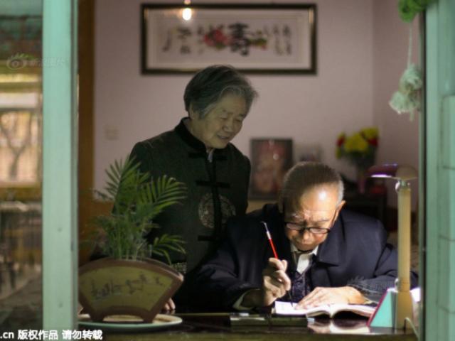 Bạn trẻ - Cuộc sống - Thư tình "dài vô tận" gây xúc động của cụ ông 78 tuổi