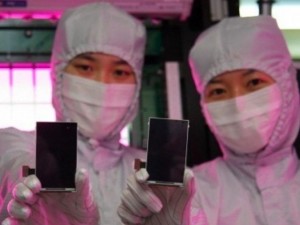 Dế sắp ra lò - iPhone năm 2018 sẽ sở hữu màn hình OLED như Samsung