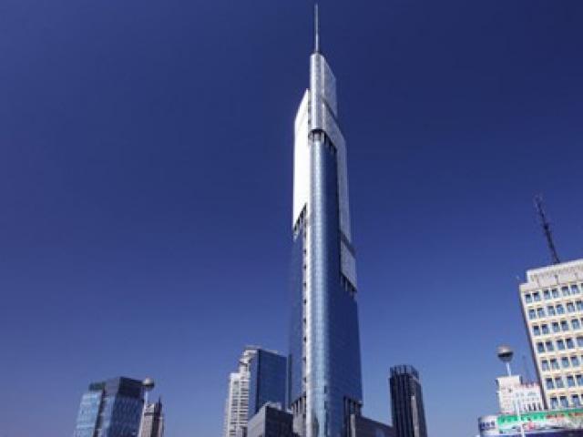 Chuyện lạ - Vụ kiện "ăn cắp ánh mặt trời" tưởng đùa hóa thật