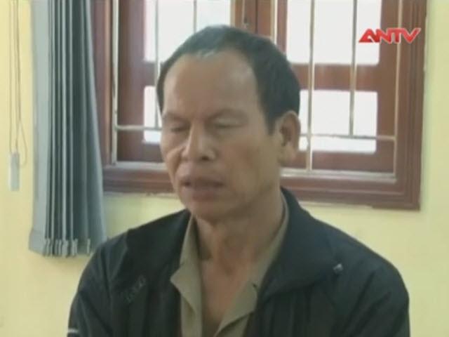 Video An ninh - Tiểu thương đâm chết người rồi đi đầu thú