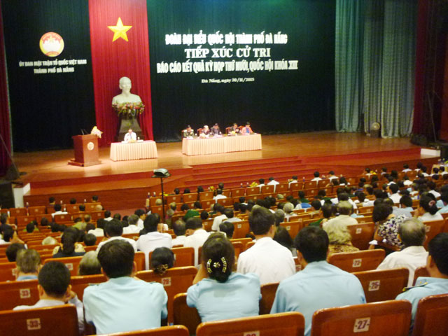 Tin tức trong ngày - Cử tri: Đà Nẵng quản lý người nước ngoài chưa chặt