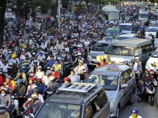 Tin tức trong ngày - Chi gần 2.200 tỷ đồng, Hà Nội có giảm được ùn tắc?