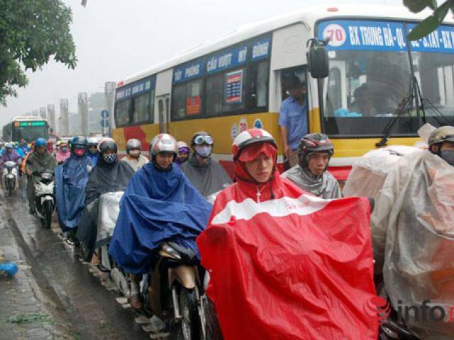 Tin tức trong ngày - Hà Nội quyết chi hơn 2.000 tỷ chống ùn tắc giao thông