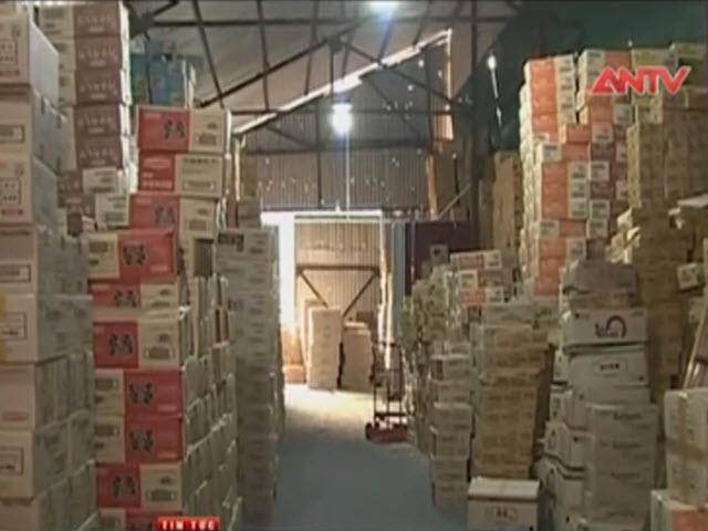 Thị trường - Tiêu dùng - Phát hiện kho mỹ phẩm giả "khủng" tại Hà Nội