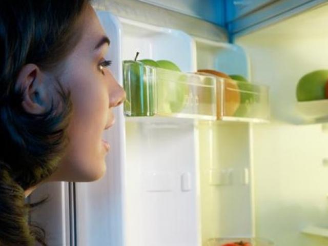 Sức khỏe đời sống - Thói quen ăn uống hủy hoại nhan sắc nhiều người đang mắc phải