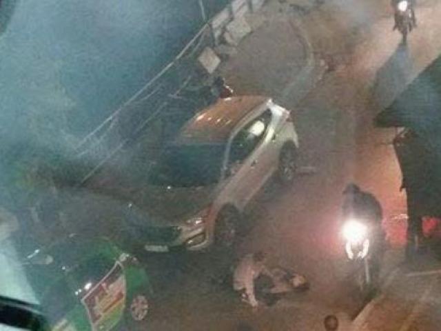 Pháp luật - Hỗn chiến trên đường phố, 1 thanh niên bị đâm chết