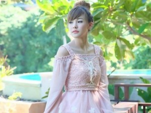 Bạn trẻ - Cuộc sống - Mẹ một con xinh hơn hot girl, chuẩn như người mẫu