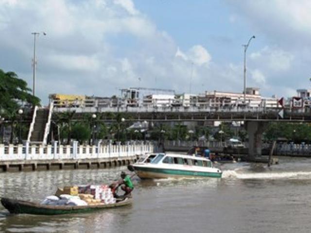 Tài chính - Bất động sản - "Vỡ" ngân sách địa phương do đâu?