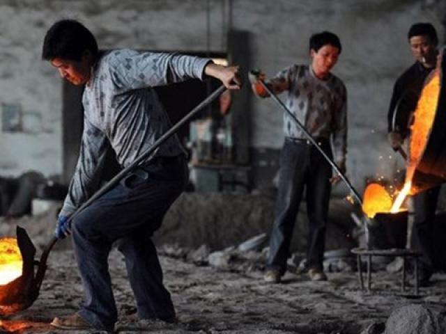 Thị trường - Tiêu dùng - Thua lỗ "ăn sâu" vào ngành thép Trung Quốc năm 2015