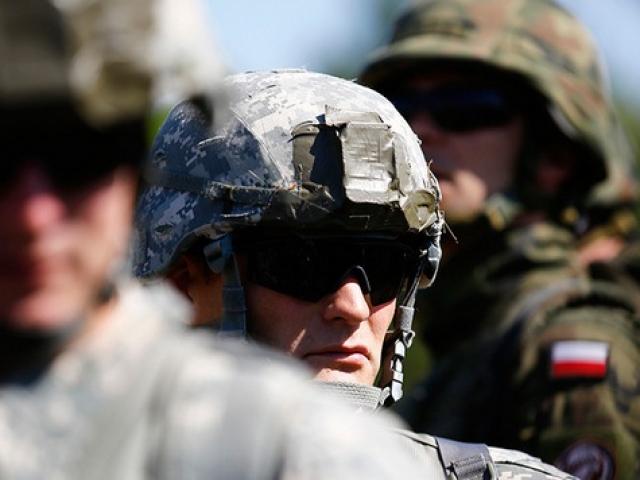 Thế giới - Ba Lan muốn NATO cấp vũ khí hạt nhân để "đối mặt" Nga