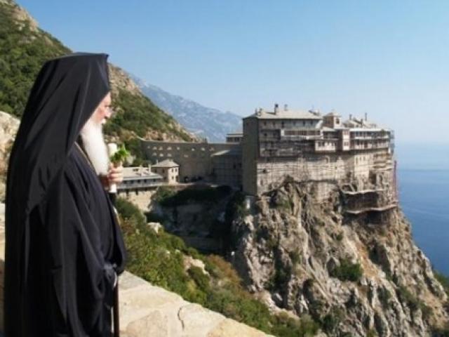 Phi thường - kỳ quặc - Khám phá vương quốc cấm tiệt..."giống cái"