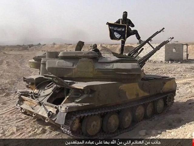 Thế giới - IS nắm trong tay vũ khí nguy hiểm của Mỹ, Anh, Nga, TQ