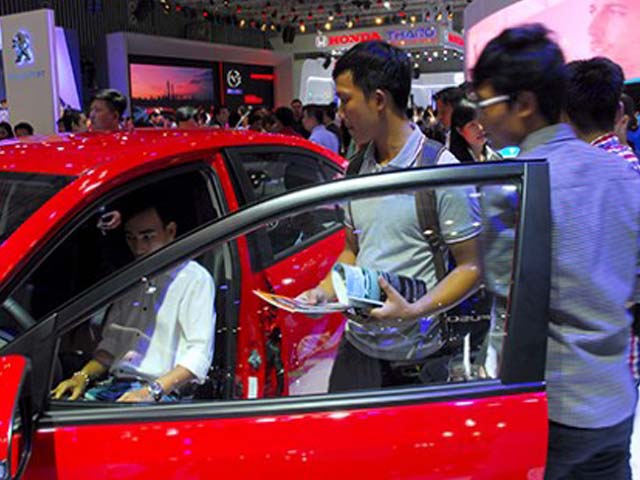 Thị trường - Tiêu dùng - Ô tô Việt "không có cái nào ra hồn"