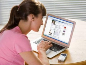 Tình yêu - Giới tính - Vợ khoe chuyện cãi nhau, đăng ảnh con đi vệ sinh lên Facebook