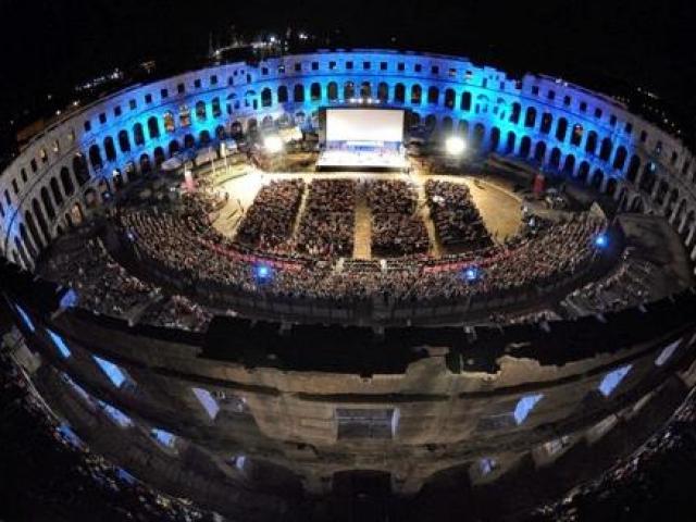 Điểm du lịch - 5 đấu trường La Mã cổ hiên ngang thách thức thời gian