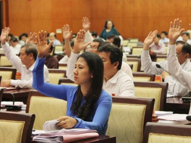 Tin tức trong ngày - TP.HCM tạm dừng thu phí xe máy từ 1-1-2016