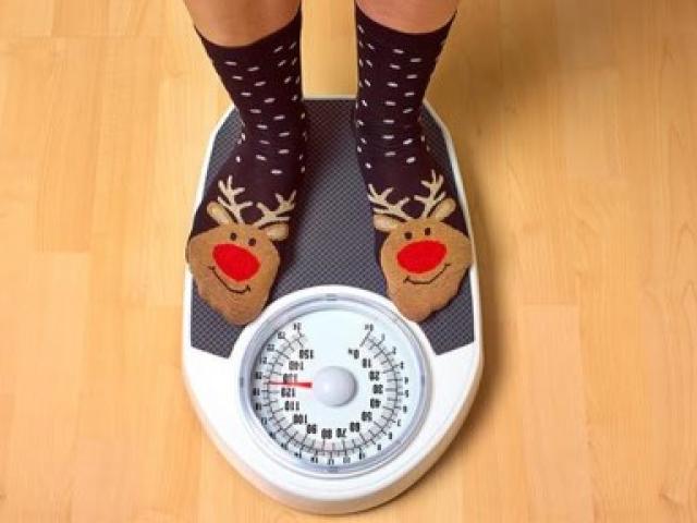 Sức khỏe đời sống - Những sai lầm dễ gây tăng cân dịp cuối năm
