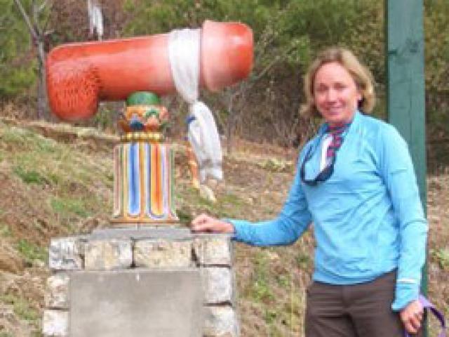 Phi thường - kỳ quặc - Vương quốc tràn ngập biểu tượng "nhạy cảm"