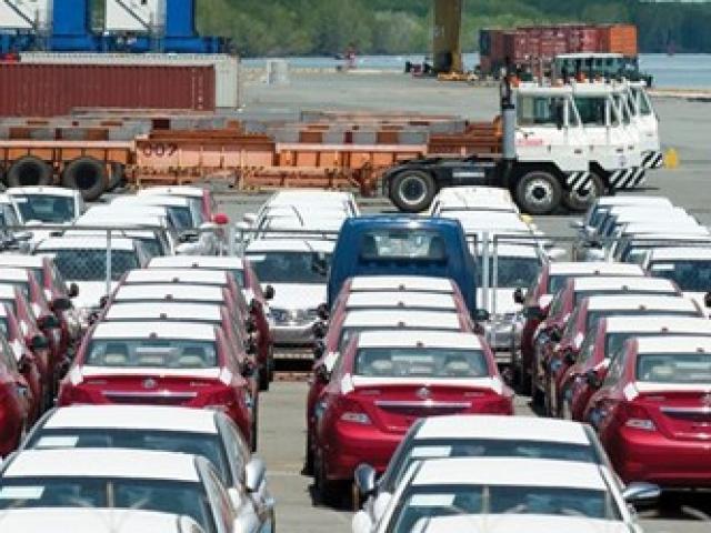 Thị trường - Tiêu dùng - Ô tô nhập khẩu nguyên chiếc tăng mạnh