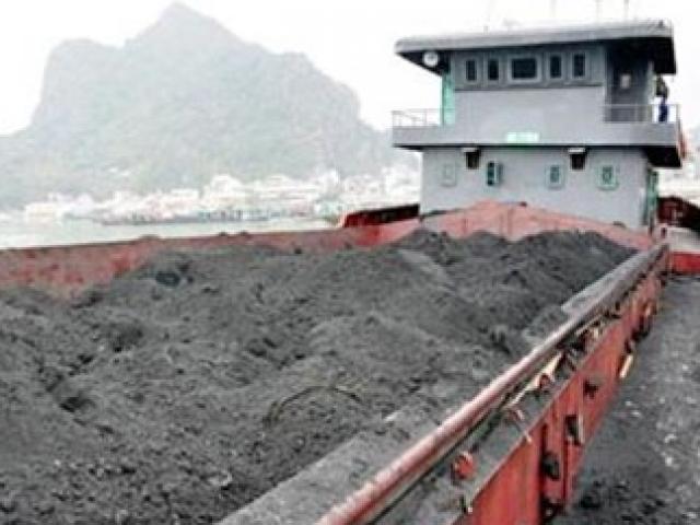 Tin tức trong ngày - Đường dây buôn lậu hàng nghìn tấn than qua biên giới