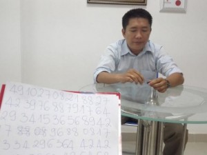 Gặp  " cao thủ "  có khả năng ghi nhớ dãy 1.800 số