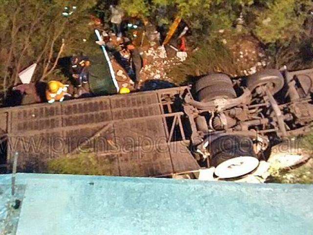 Thế giới - Argentina: 41 cảnh sát thiệt mạng do xe lao xuống vực