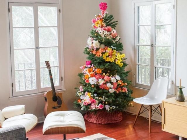 Bạn trẻ - Cuộc sống - Làm cây thông Noel kết hoa lộng lẫy cho mùa Giáng sinh