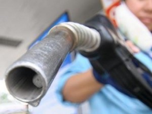Thị trường - Tiêu dùng - Giá dầu sắp hạ “khủng”, giá xăng trong nước vẫn giảm “nhỏ giọt”?