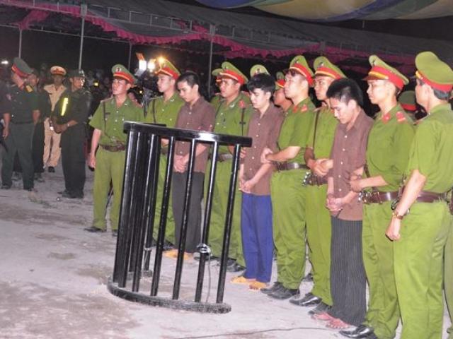 Tuyên án tử hình 2 bị cáo gây thảm án ở Bình Phước