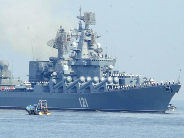 Thế giới - Cuộc sống trên tuần dương hạm Nga dùng tiêu diệt IS