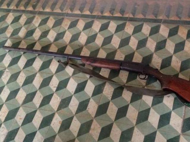 Pháp luật - Nổ súng bắn "cần thủ" trọng thương vì nhầm là... thú rừng