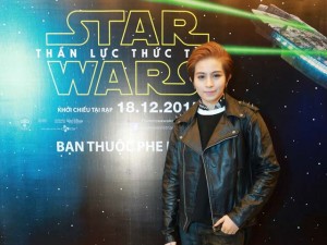 Ngôi sao điện ảnh - Gil Lê lẻ bóng trong buổi công chiếu Star Wars