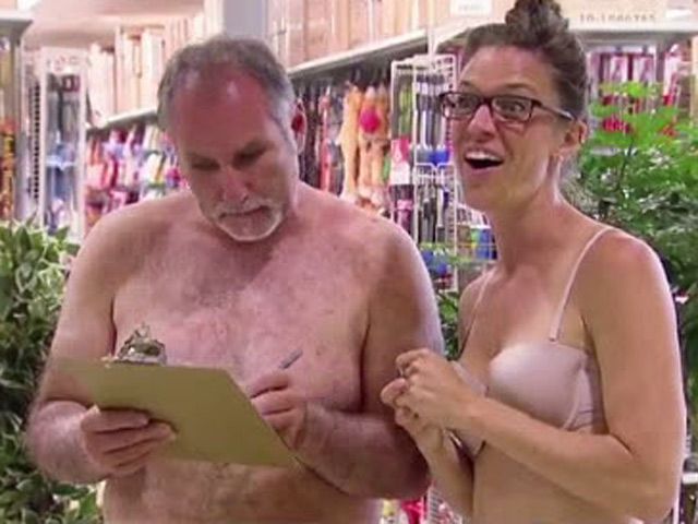 Video Clip Cười - Clip: "Lột đồ" troll khách trong siêu thị