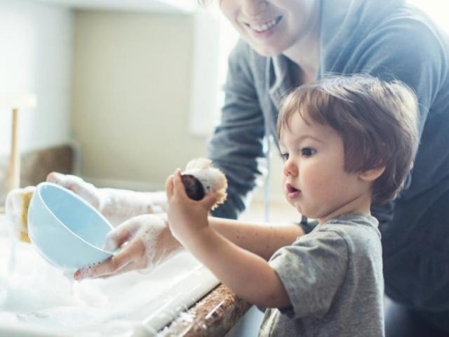 Giới trẻ - 9 lý do bạn nên sinh con ở độ tuổi 20