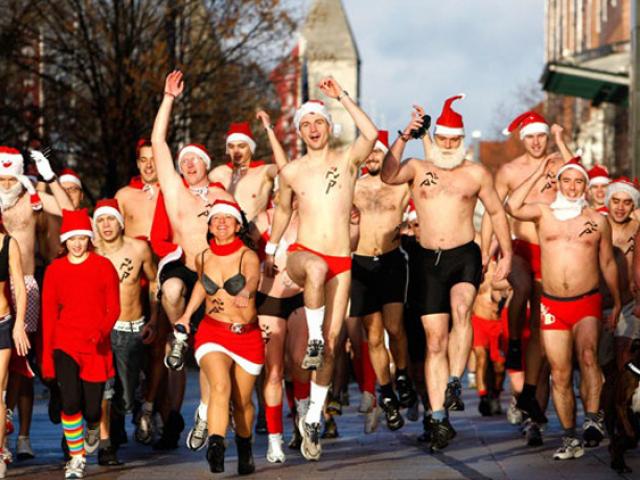 Du lịch - Ảnh: Thế giới tràn ngập không khí Giáng sinh