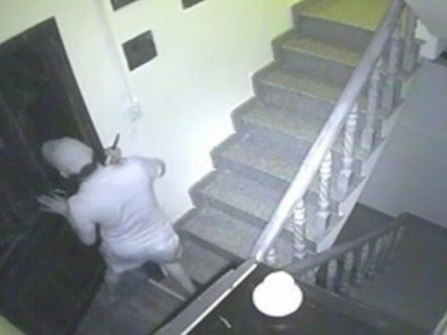 Pháp luật - Bắt nhóm 9X chuyên “đột kích” từ tầng thượng trộm cắp