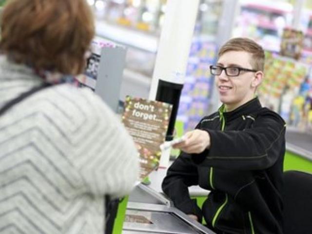 Bạn trẻ - Cuộc sống - Chàng trai 5 năm kiên trì xin việc dù bị từ chối 950 lần